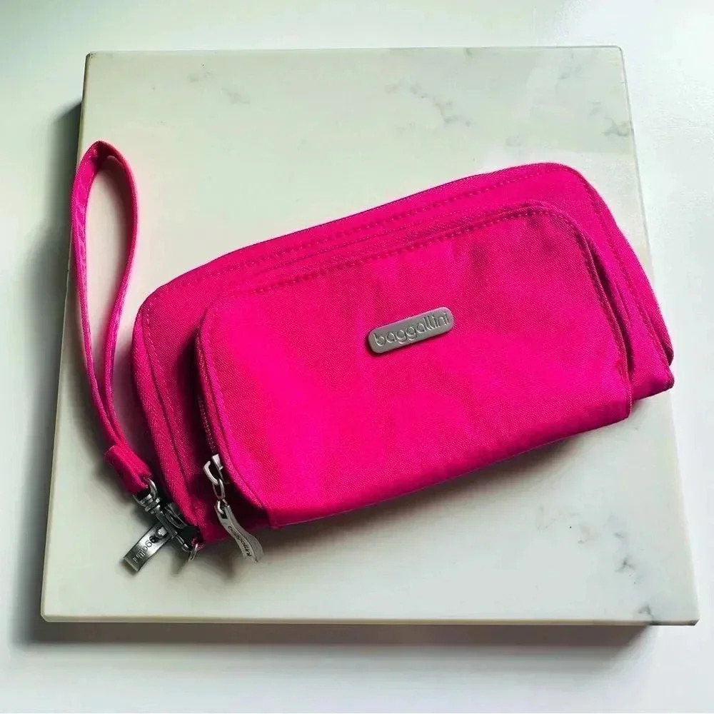 NWOT Baggallini Pink Hudson Large Zip Around Wallet/Wristlet